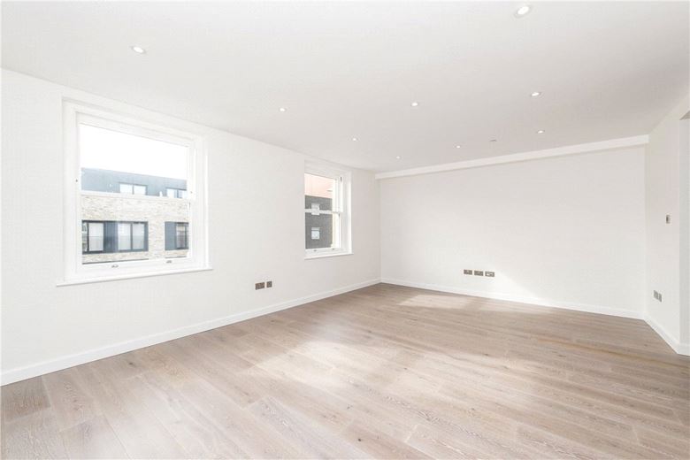 2 bedroom flat, King Street, London W6 - Let Agreed