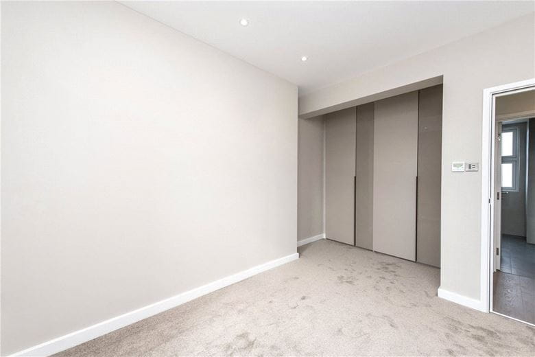 2 bedroom flat, King Street, London W6 - Let Agreed