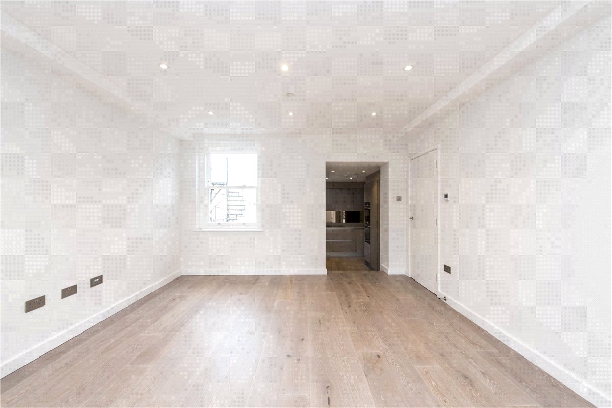 2 bedroom flat, King Street, London W6 - Let Agreed