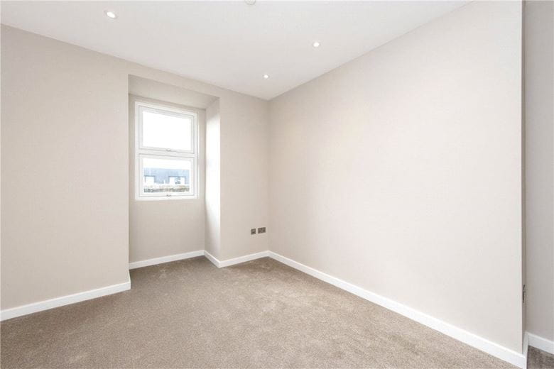 2 bedroom flat, King Street, London W6 - Let Agreed