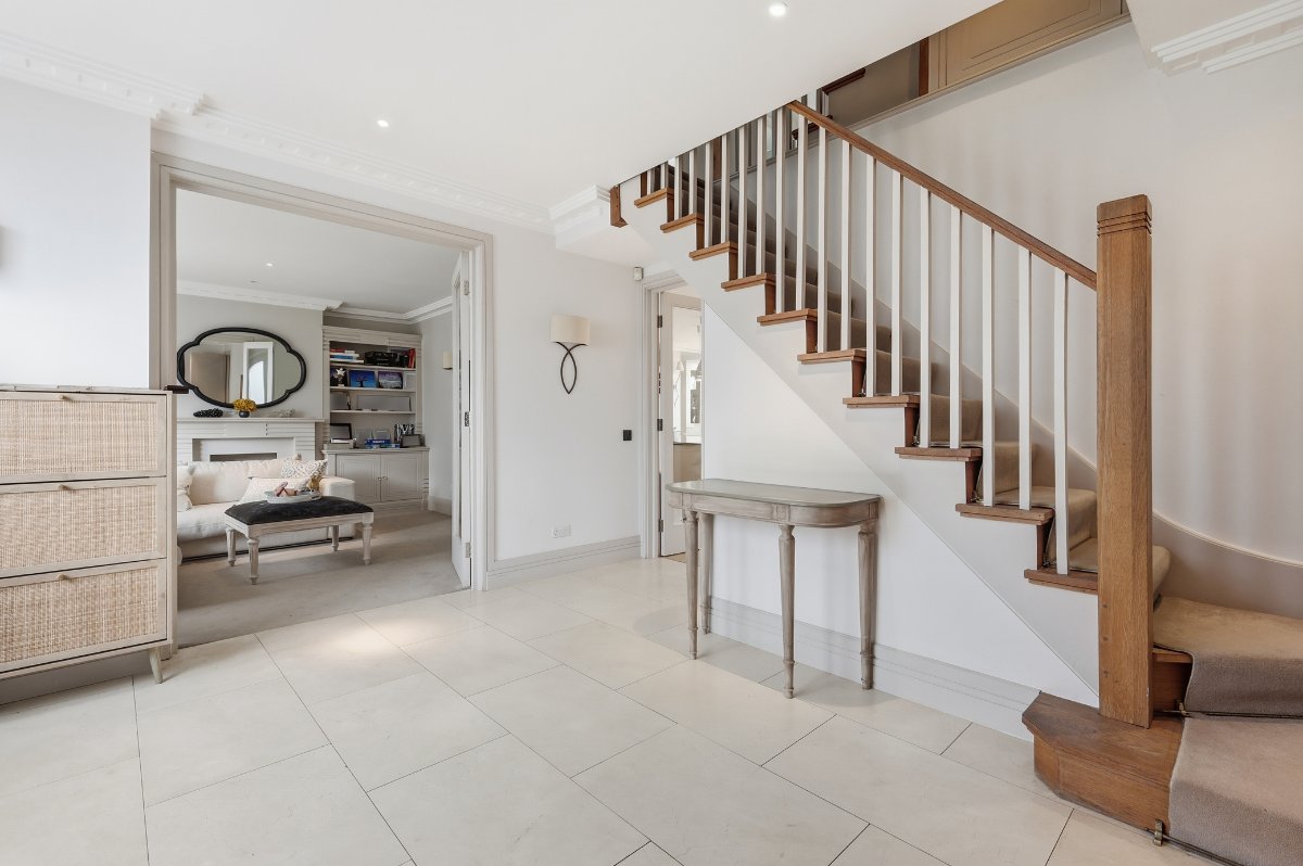 5 bedroom house, Belgrave Road, Barnes SW13 - Available