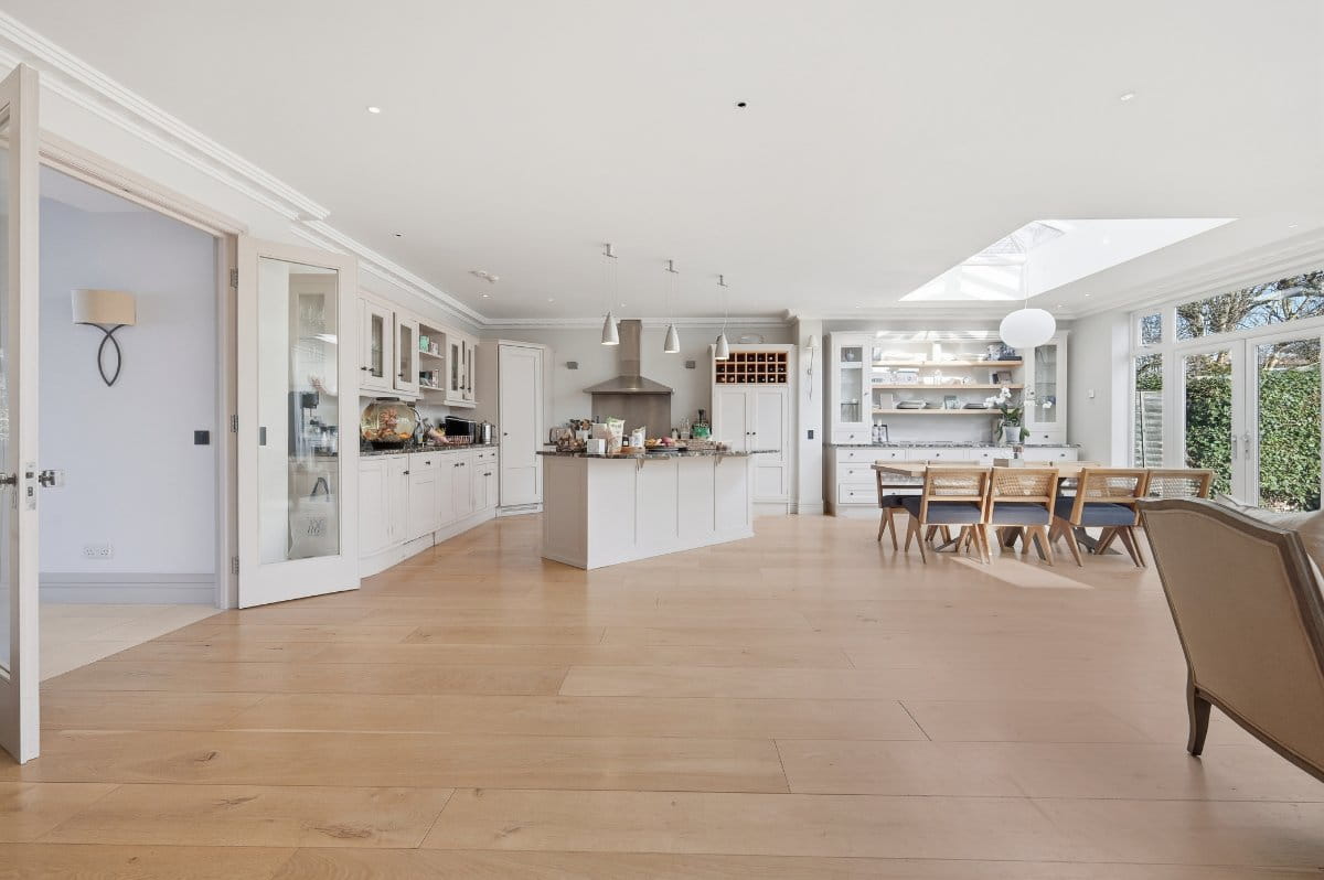 5 bedroom house, Belgrave Road, Barnes SW13 - Available