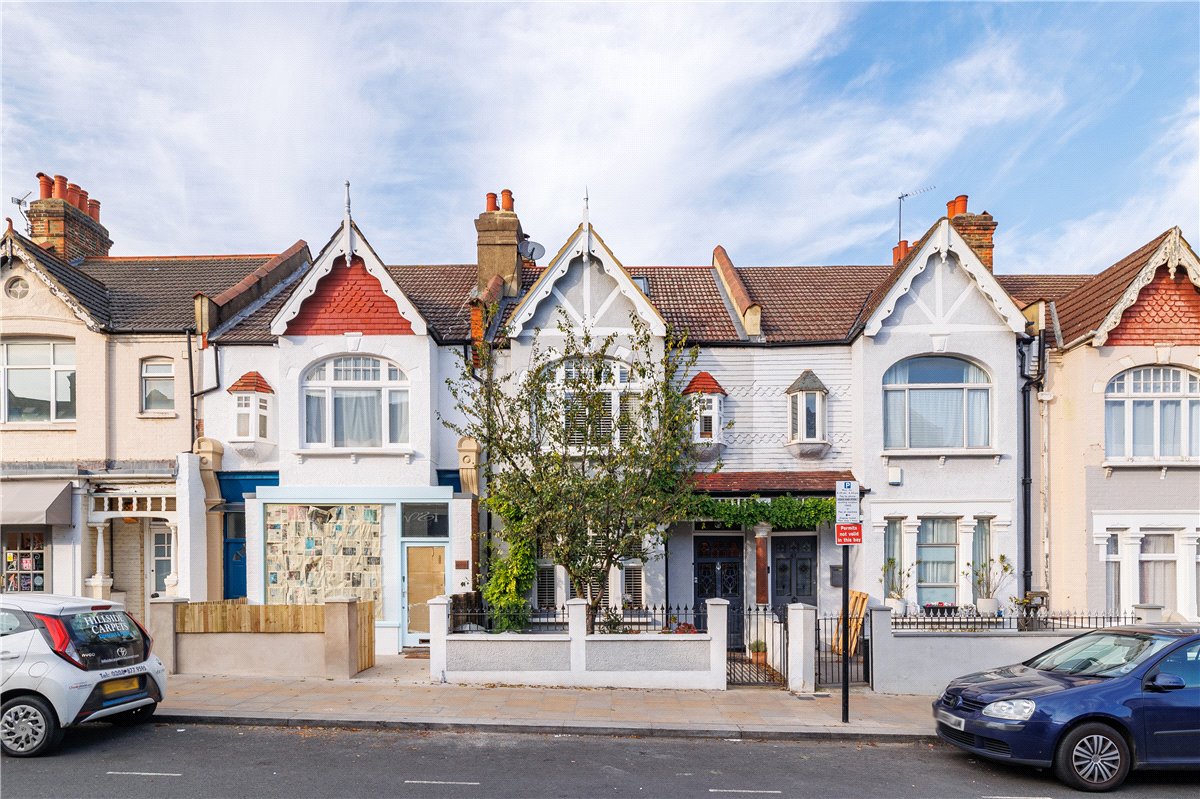 4 bedroom house, Replingham Road, London SW18 - Sold