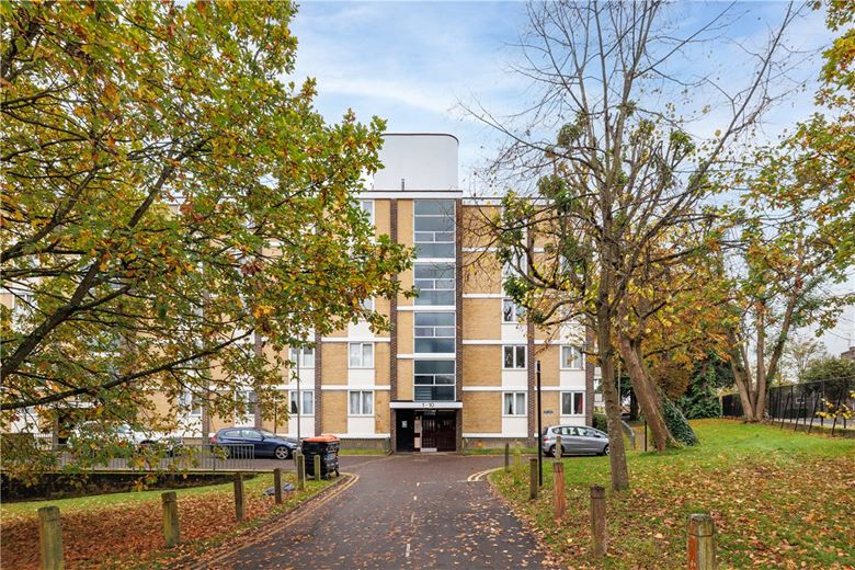 2 bedroom flat, Winterfold Close, London SW19 - Sold
