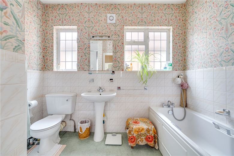 4 bedroom house, West Hill Road, London SW18 - Sold