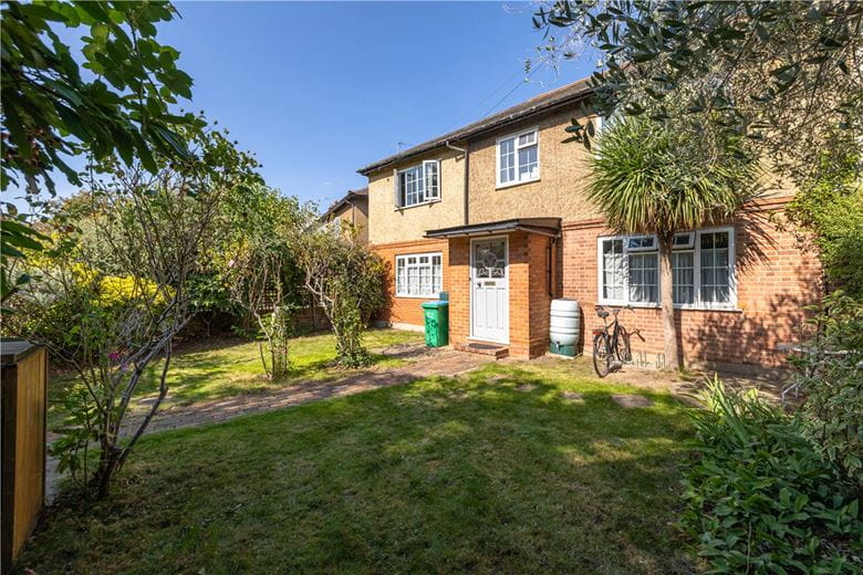 4 bedroom house, Limes Avenue, London SW13 - Available