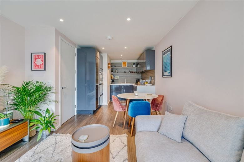 1 bedroom flat, Buckhold Road, London SW18 - Sold