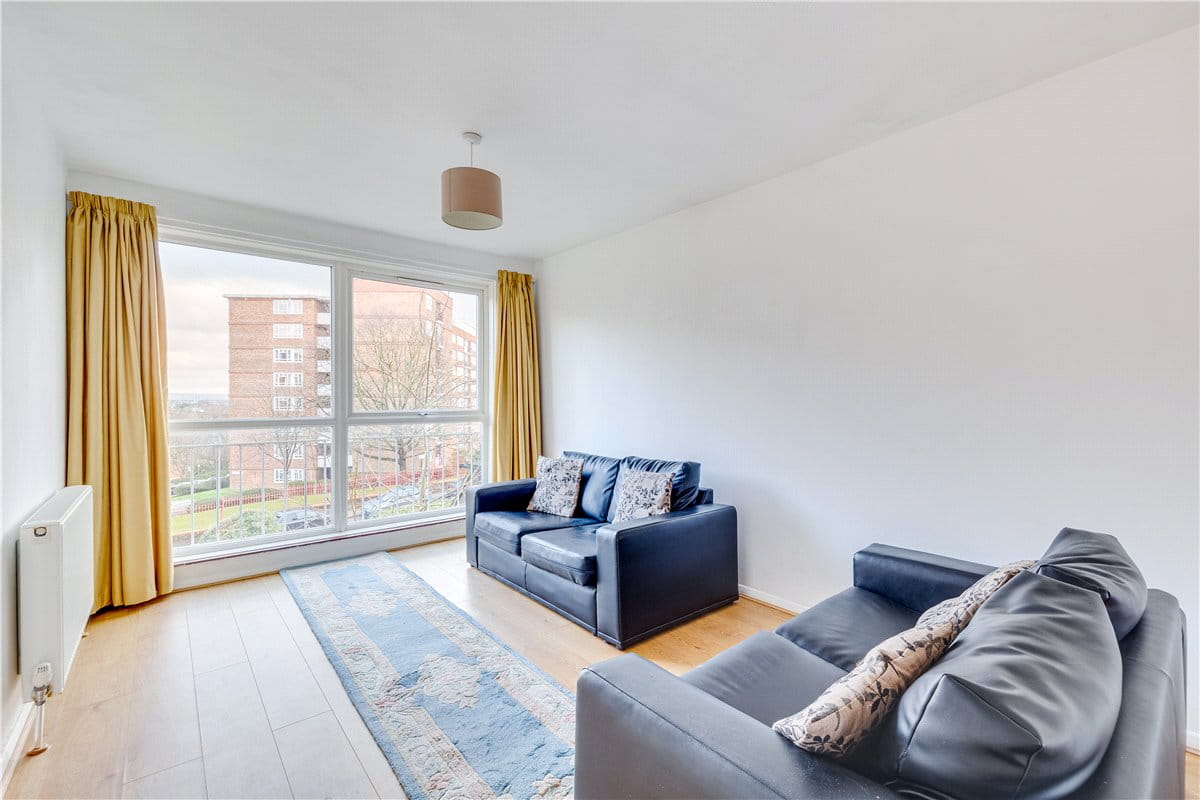 2 bedroom flat, Albert Drive, London SW19 - Sold