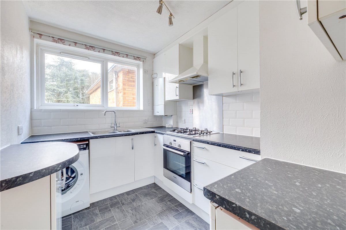 2 bedroom flat, Albert Drive, London SW19 - Sold