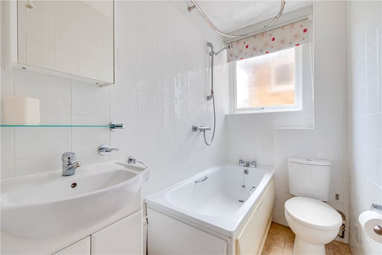 2 bedroom flat, Albert Drive, London SW19 - Sold