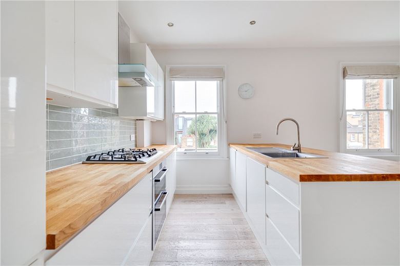 2 bedroom maisonette, Heythorp Street, London SW18 - Sold