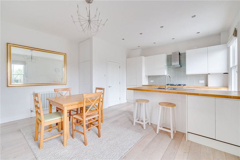 2 bedroom maisonette, Heythorp Street, London SW18 - Sold