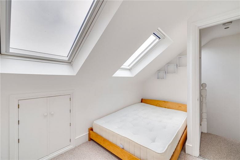 2 bedroom maisonette, Heythorp Street, London SW18 - Sold