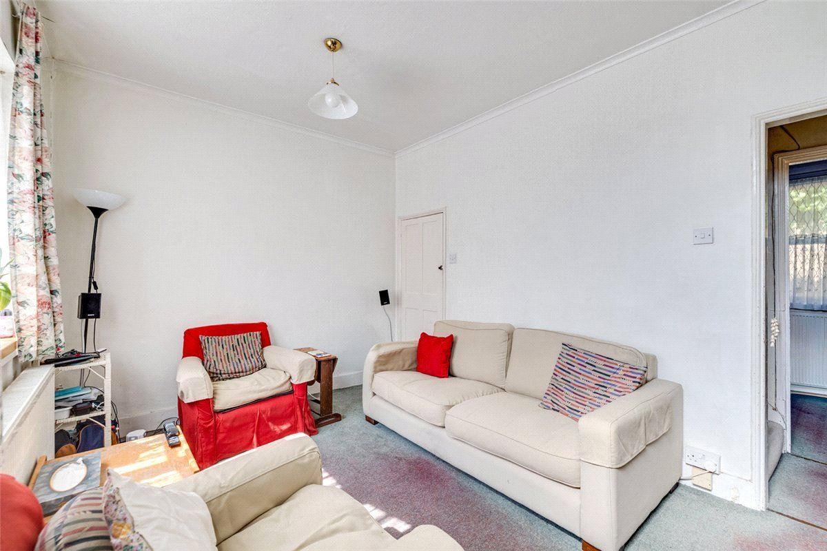 2 bedroom cottage, Archway Street, London SW13 - Available