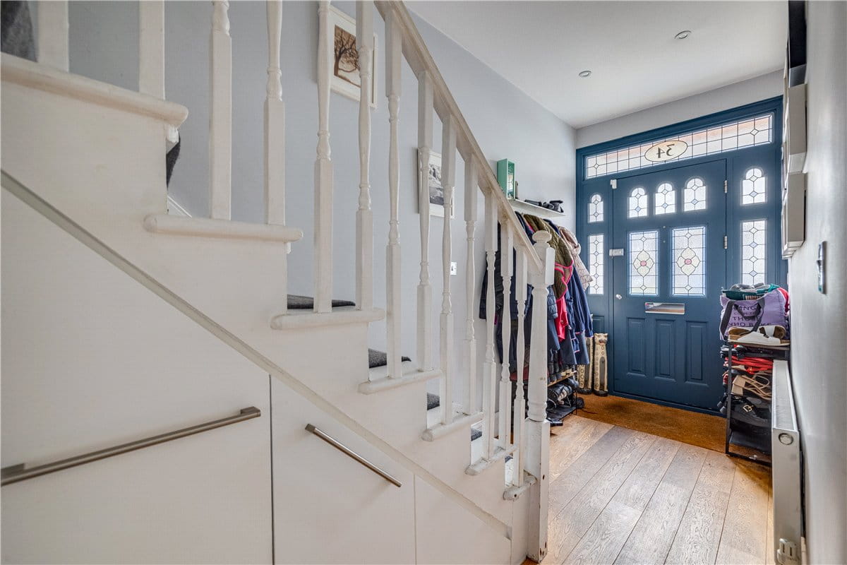 4 bedroom house, Elborough Street, London SW18 - Available