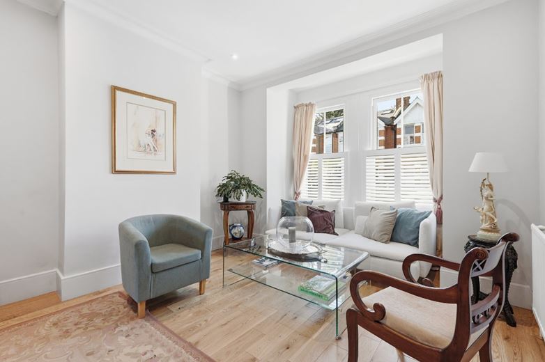 5 bedroom house, Second Avenue, London SW14 - Available
