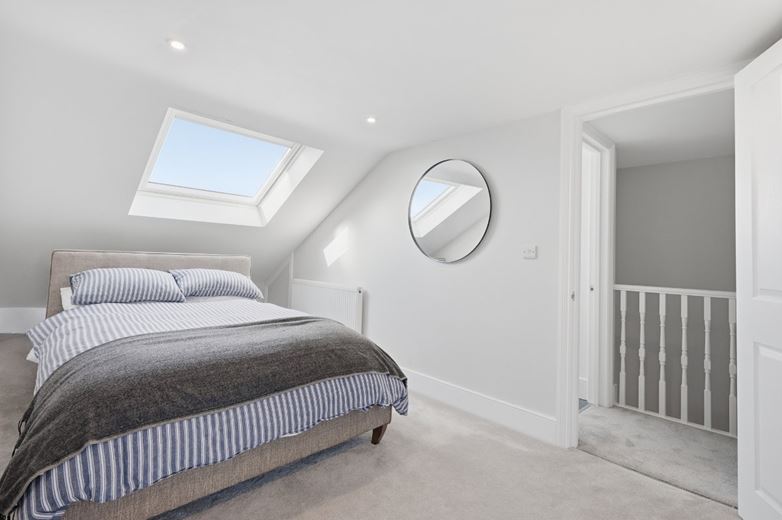 5 bedroom house, Second Avenue, London SW14 - Available