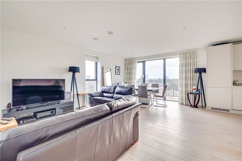 3 bedroom flat, Cambium Apartments, 1 Beatrice Place SW19 - Available