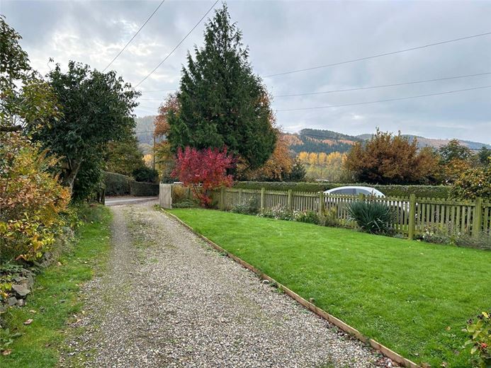 3 bedroom house, Llangedwyn, Oswestry SY10 - Available