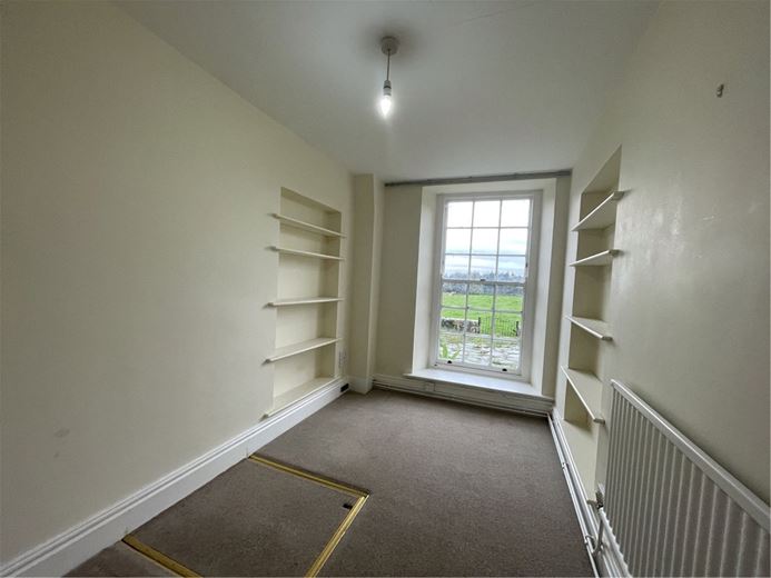 6 bedroom , Chirk, Wrexham LL14 - Available