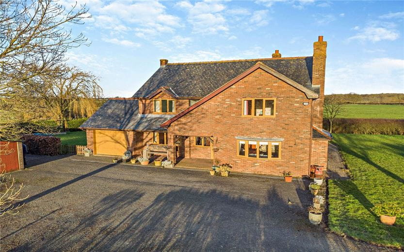 2.5 acres House, Wettenhall, CW7 - Available