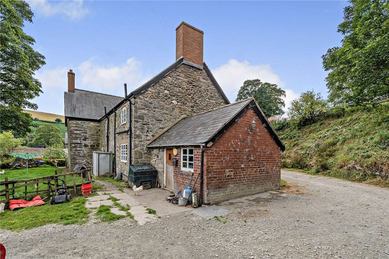 151 acres Farm, Tregeiriog, Llangollen LL20 - Available