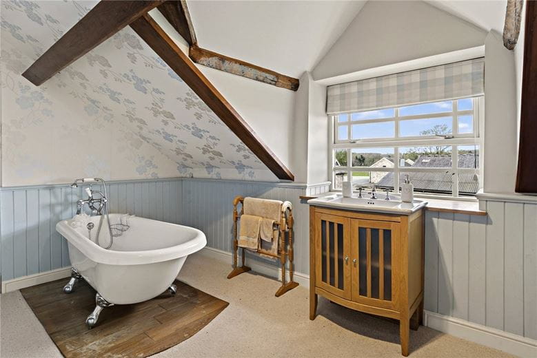 407 acres Country Estate, Weirbrook, West Felton SY11 - Available