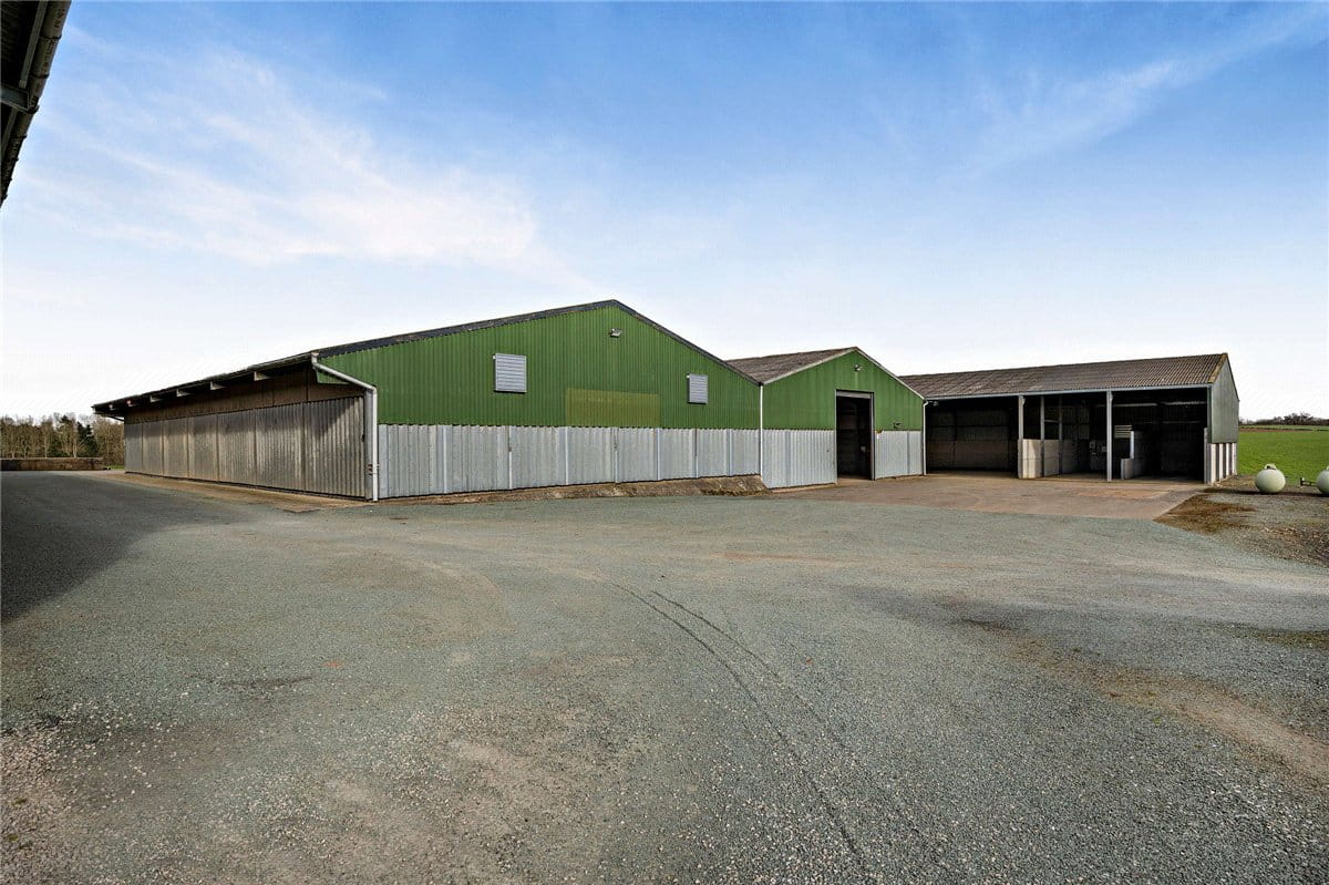 407 acres Country Estate, Weirbrook, West Felton SY11 - Available