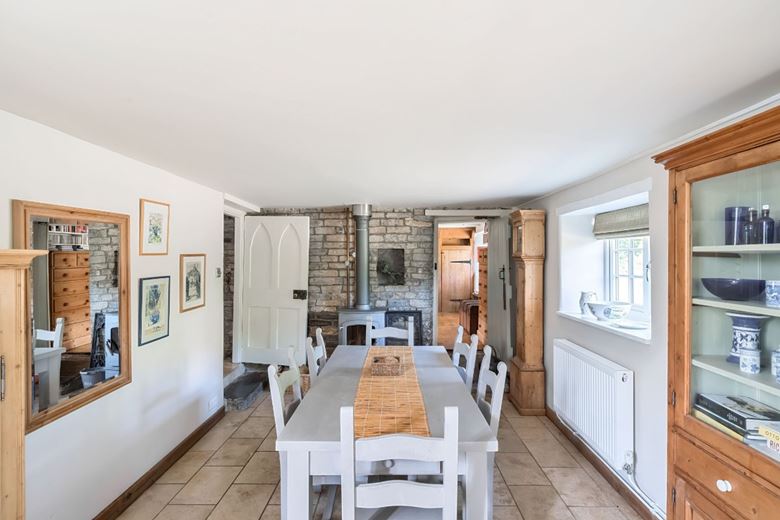 7 bedroom house, School Lane, Compton Dundon TA11 - Available