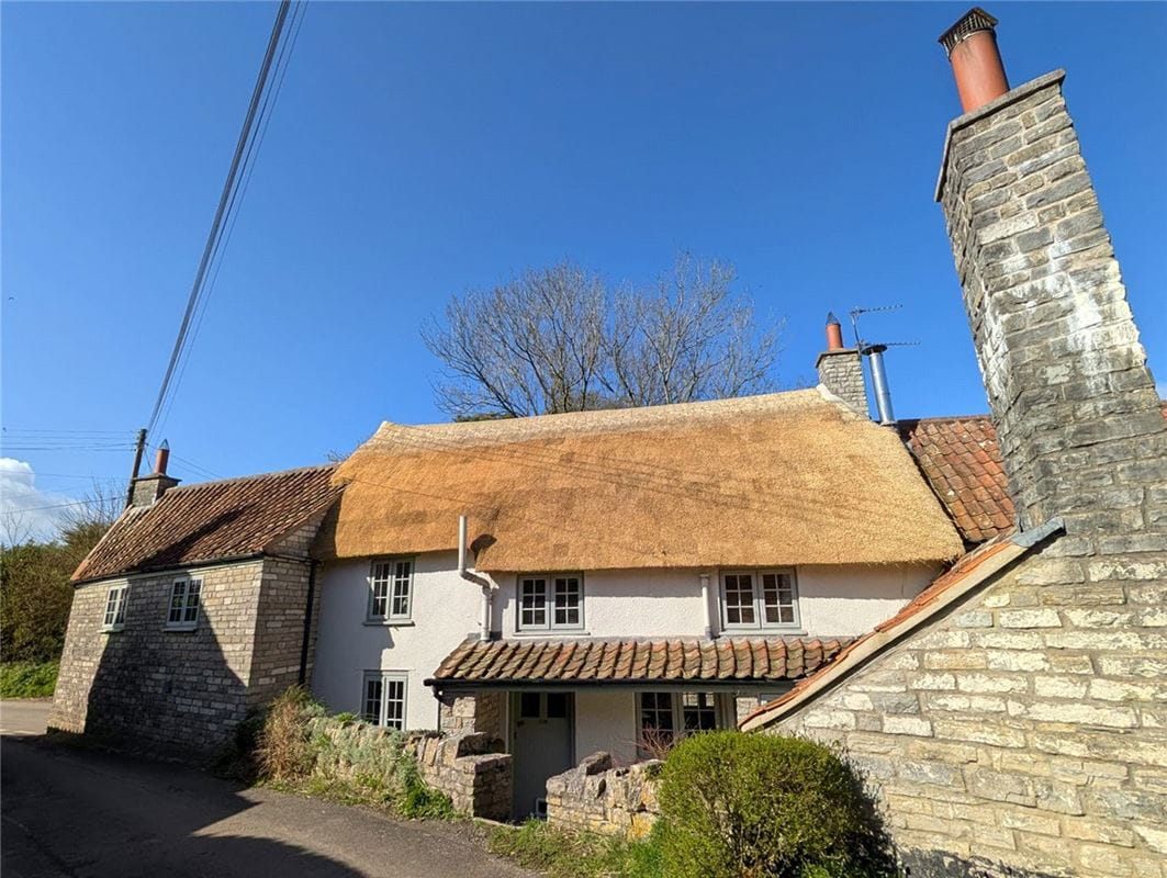 7 bedroom house, School Lane, Compton Dundon TA11 - Available