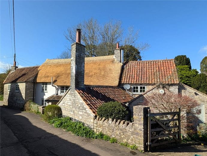 7 bedroom house, School Lane, Compton Dundon TA11 - Available