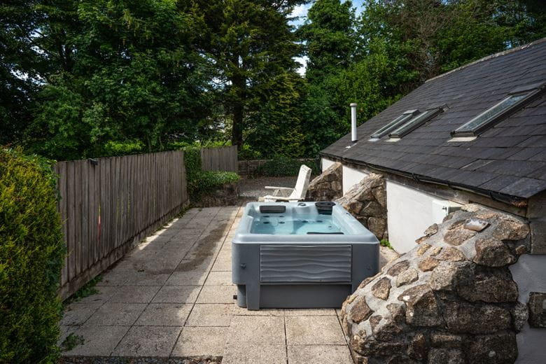 5 bedroom house, Liskeard Road, Callington PL17 - Available