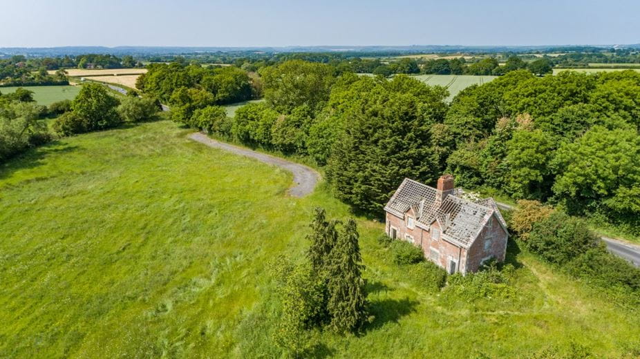 0.65 acres , Shaftesbury Road, Motcombe SP7 - Available