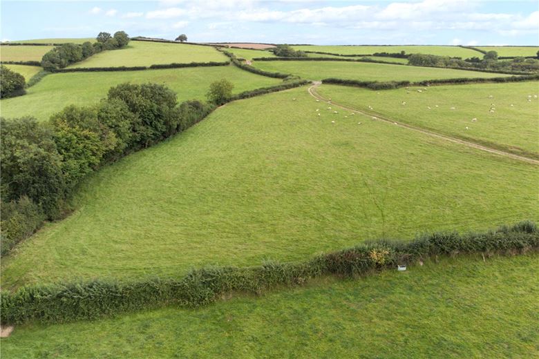 4 bedroom house, Ashbrittle, Wellington TA21 - Available