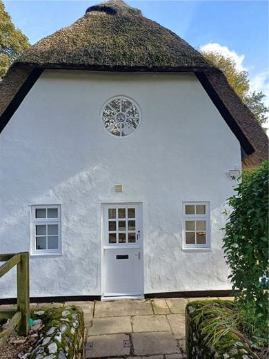 3 bedroom cottage, Up Cerne, Dorchester DT2 - Available