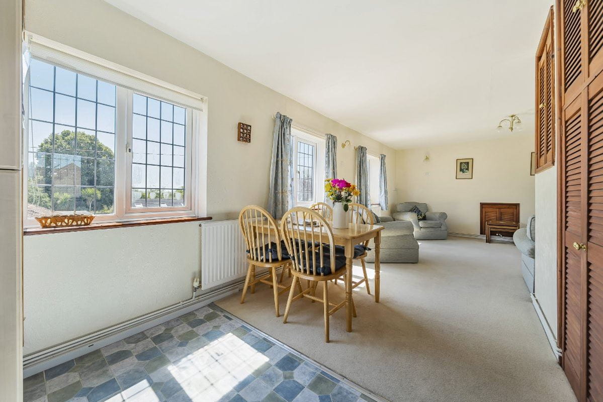 6 bedroom house, Glastonbury Road, Meare BA6 - Available