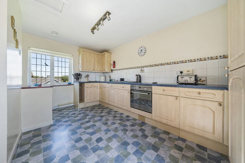 6 bedroom house, Glastonbury Road, Meare BA6 - Available