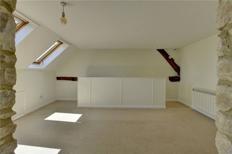  bedroom house, Moorside, Sturminster Newton DT10 - Available