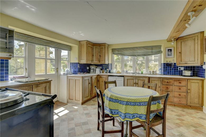  bedroom house, Moorside, Sturminster Newton DT10 - Available