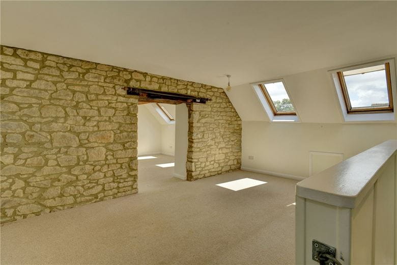  bedroom house, Moorside, Sturminster Newton DT10 - Available