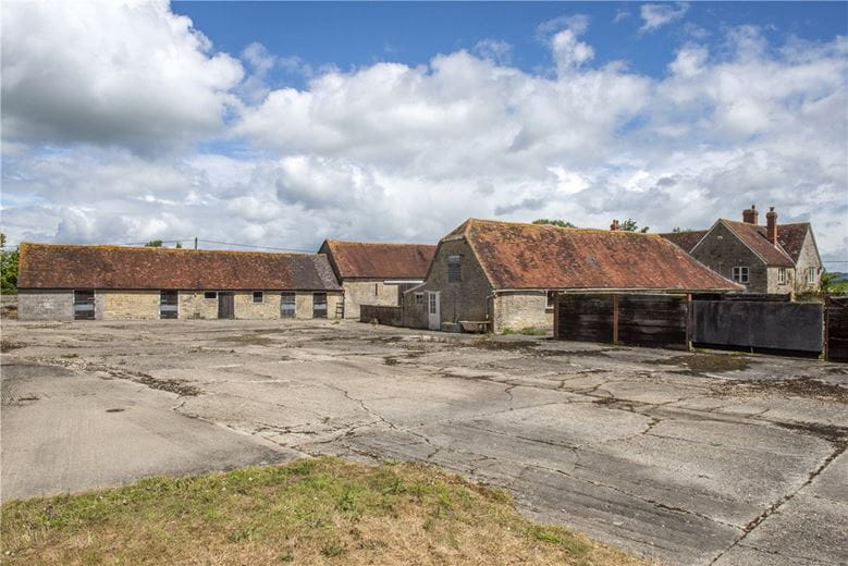  bedroom house, Moorside, Sturminster Newton DT10 - Available