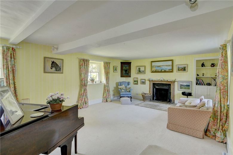  bedroom house, Moorside, Sturminster Newton DT10 - Available