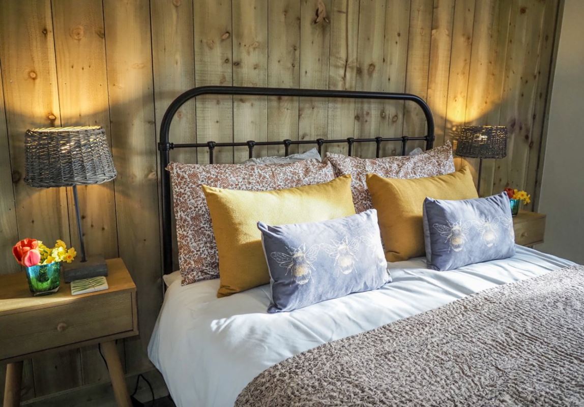 7 bedroom house, Wilton Mill Farm & Cottages, Pelynt PL13 - Sold