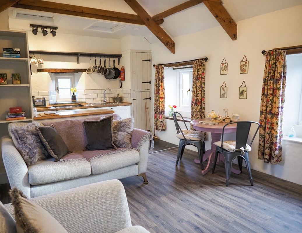 7 bedroom house, Wilton Mill Farm & Cottages, Pelynt PL13 - Sold