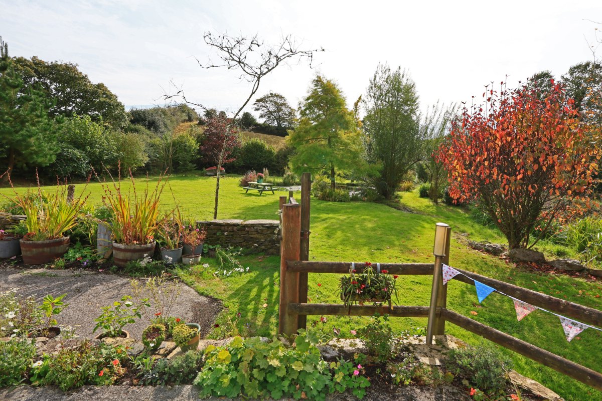 7 bedroom house, Wilton Mill Farm & Cottages, Pelynt PL13 - Sold