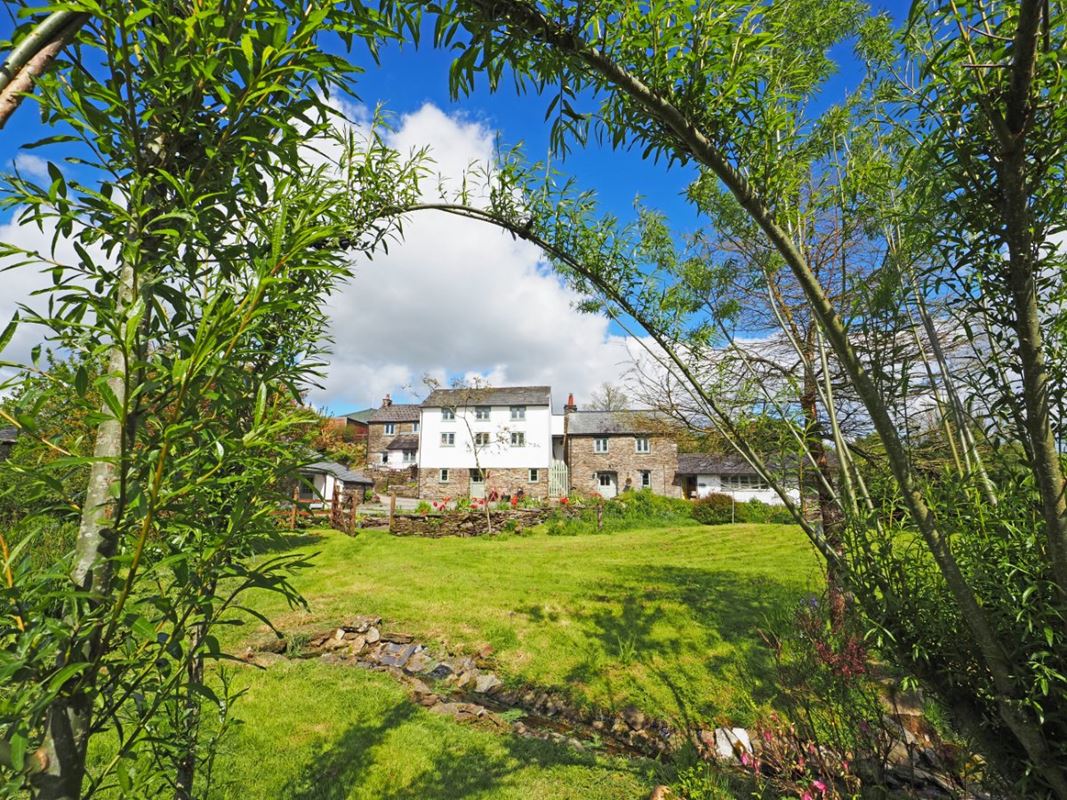 7 bedroom house, Wilton Mill Farm & Cottages, Pelynt PL13 - Sold