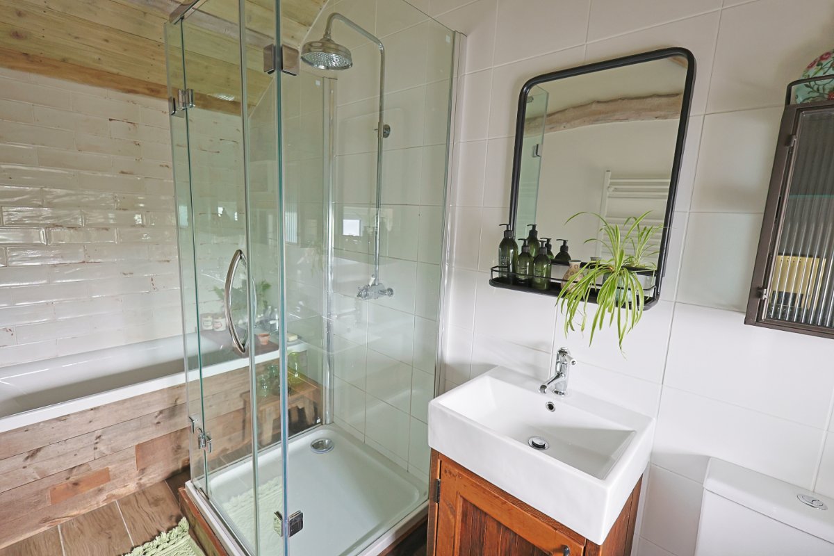 7 bedroom house, Wilton Mill Farm & Cottages, Pelynt PL13 - Sold