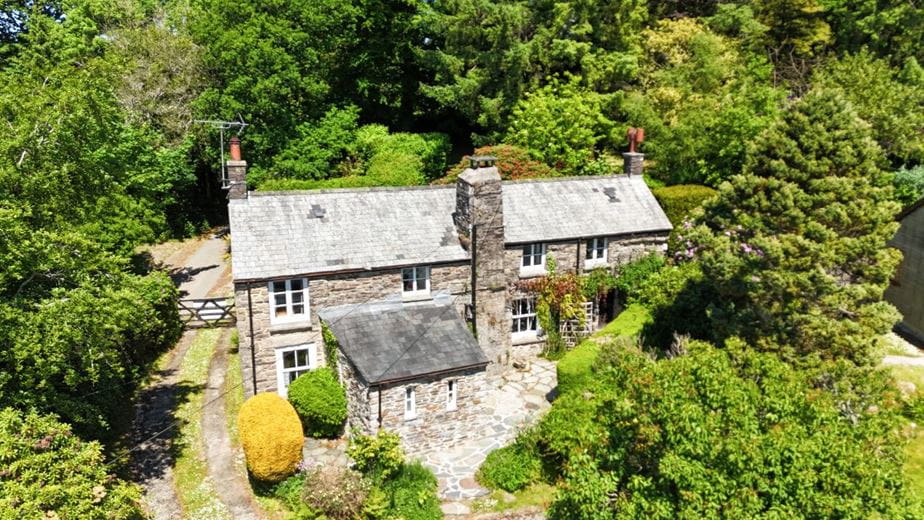 3 bedroom house, Lovaton, Yelverton PL20 - Available
