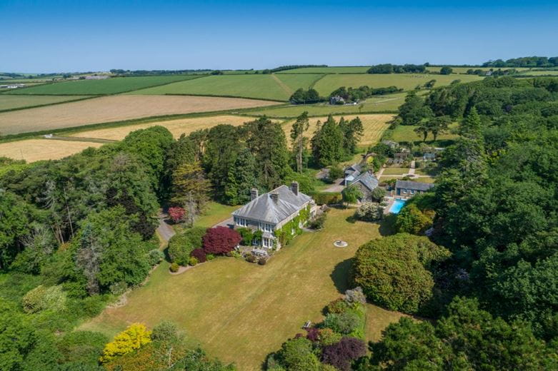 78.9 acres House, Shirwell, EX31 - Available