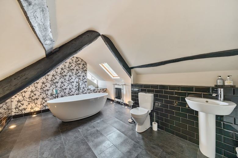 14 bedroom house, Landkey Road, Barnstaple EX32 - Available